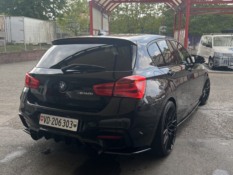 BMW M140i